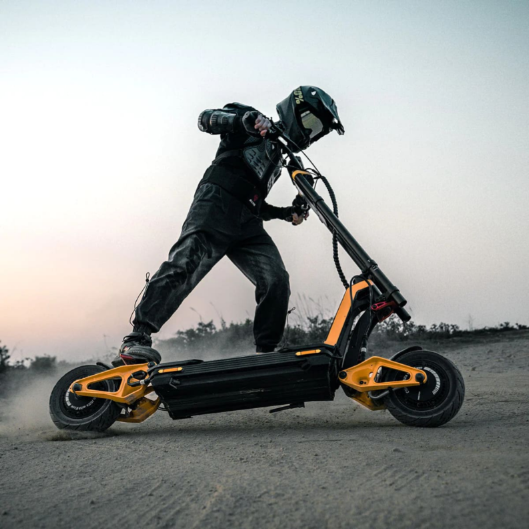 InMotion RS Super eScooter Lifestyle Riding Off-Road