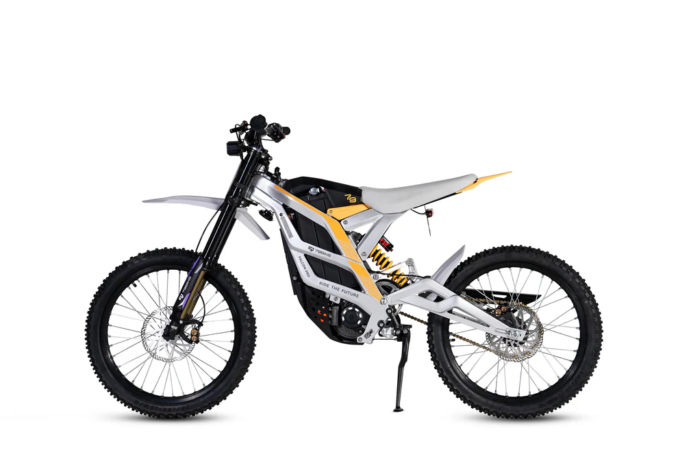 79Bike Falcon Pro climbing hill with hydraulic disc brakes
