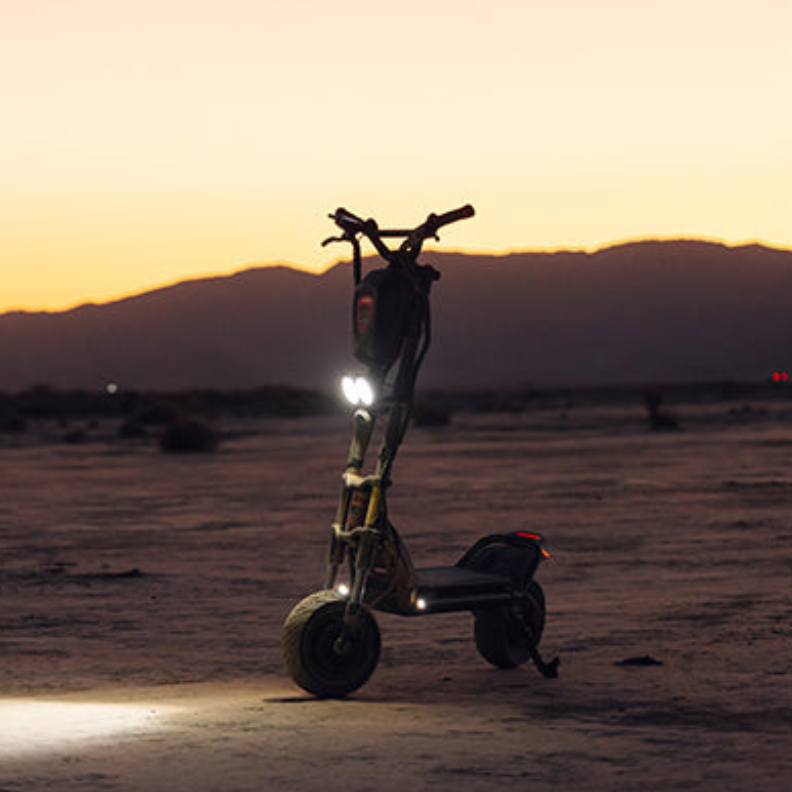 Kaabo Wolf Warrior 11 Plus Front LED Lights at Night