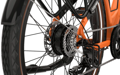 Close-up view of HEYBIKE Cityrun's rear wheel and 1000W motor.