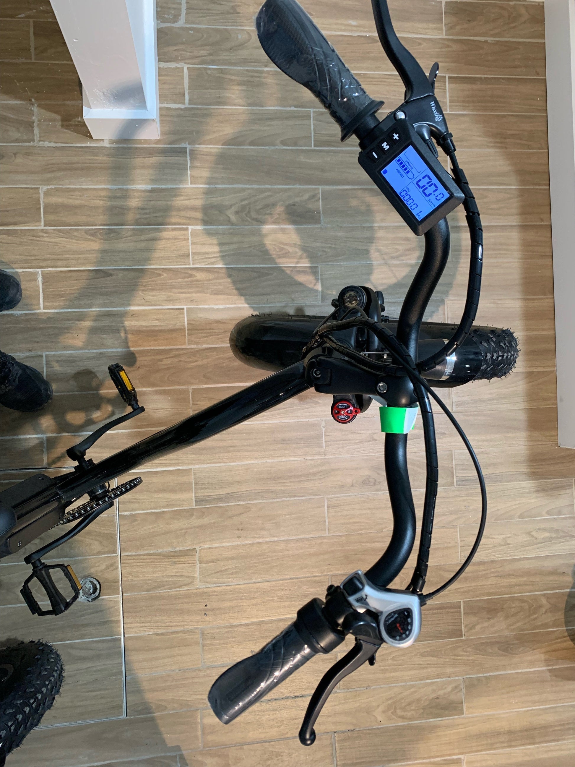 EZWheel T1 - 500W Motor, 30 km/h Speed Electric Bike