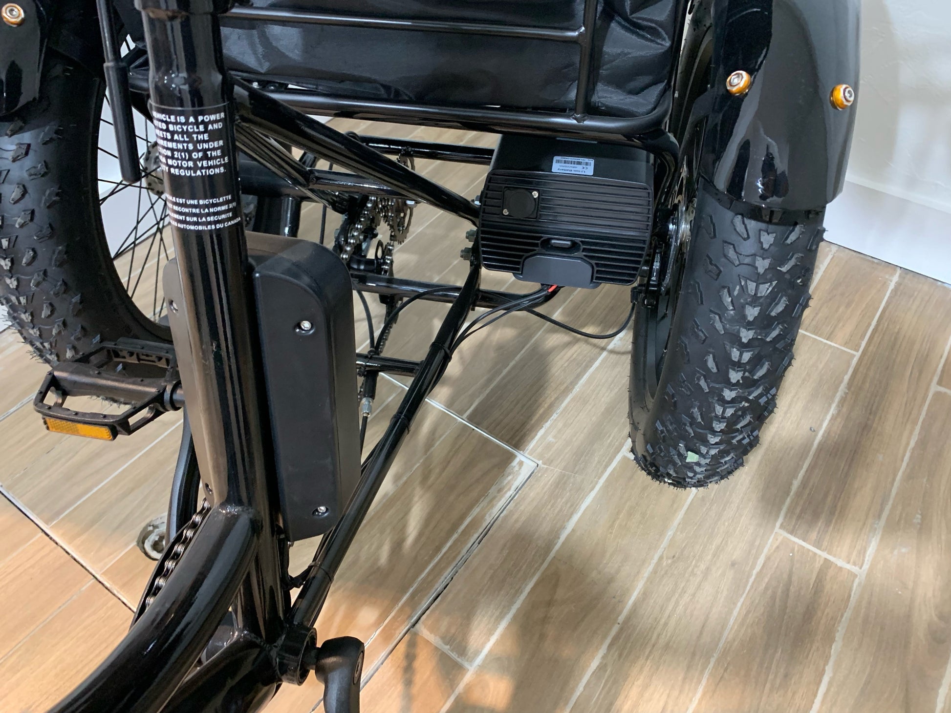 EZWheel T1 - 500W Motor, 30 km/h Speed Electric Bike