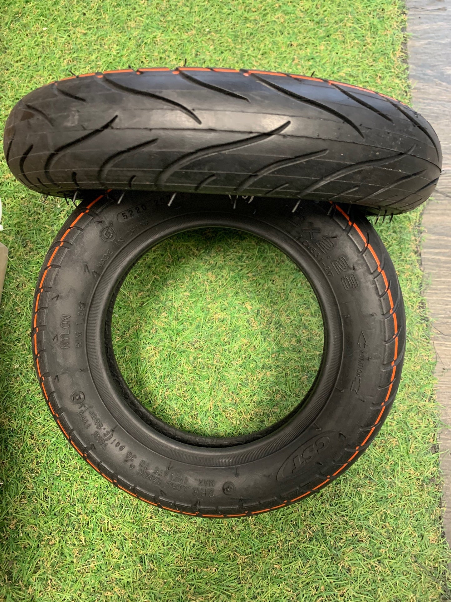 Scooter Tire (Pneumatic) - Durable and Versatile Options