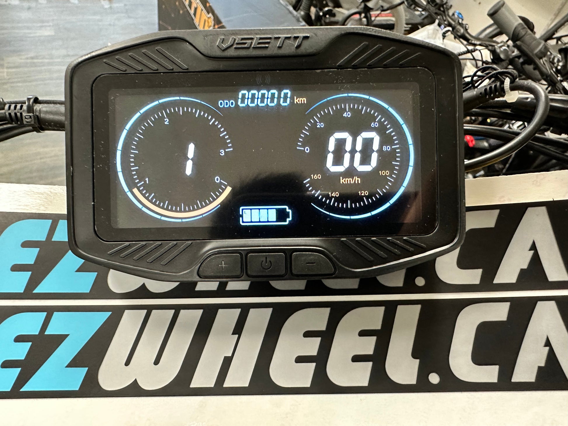 VSETT Central Display - Innovative NFC Integration