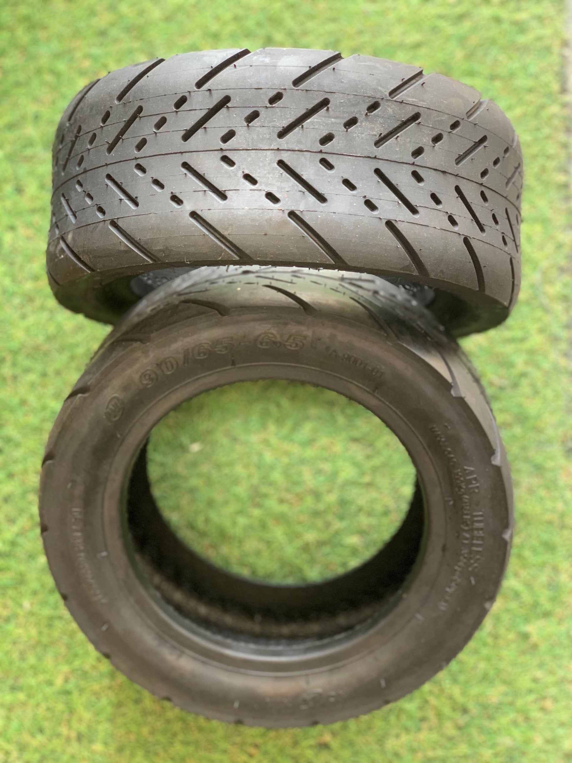Scooter Tire (Pneumatic) - Durable and Versatile Options